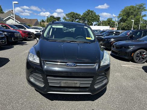 Used 2016 Ford Escape SE w/ SE Leather Comfort Package AWD/4WD image 2
