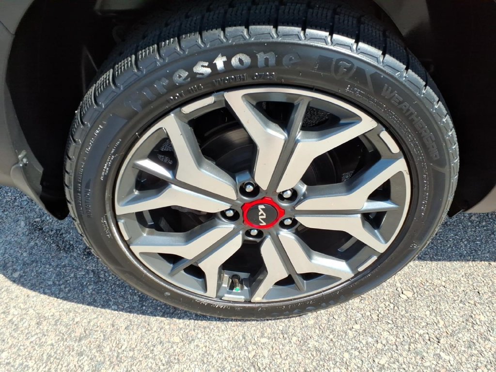 Used 2023 Kia Seltos SX AWD/4WD image 11