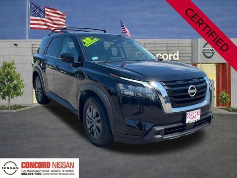 Certified 2023 Nissan Pathfinder SV w/ SV Premium Package AWD/4WD image 1