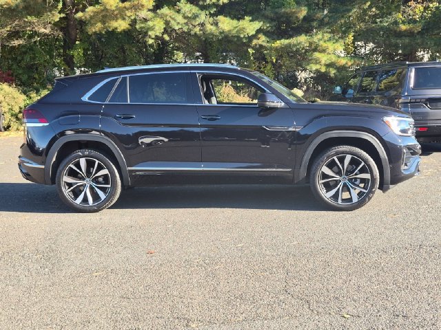 Used 2024 Volkswagen Atlas Cross Sport SEL Premium R-Line AWD/4WD image 4