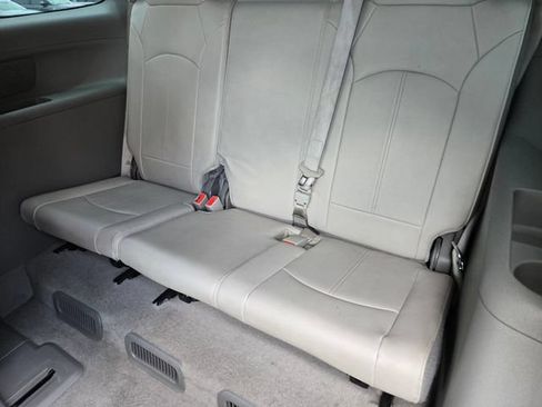 Used 2015 GMC Acadia SLT FWD image 12