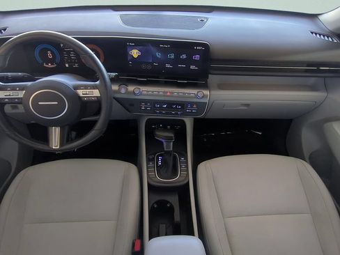 Used 2025 Hyundai Kona SEL AWD/4WD image 11