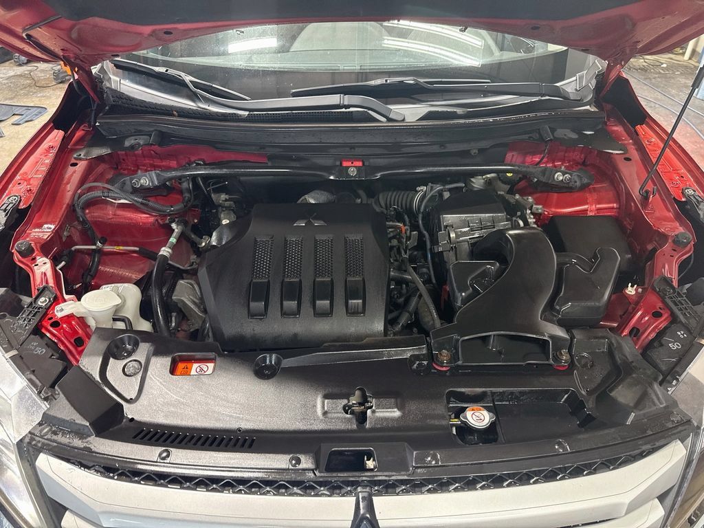 Used 2020 Mitsubishi Eclipse Cross ES FWD image 27
