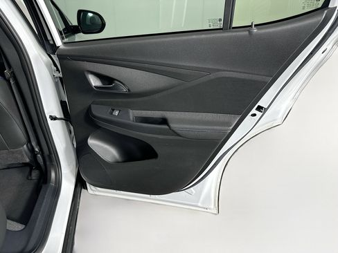 Used 2025 Buick Envista Sport Touring image 28