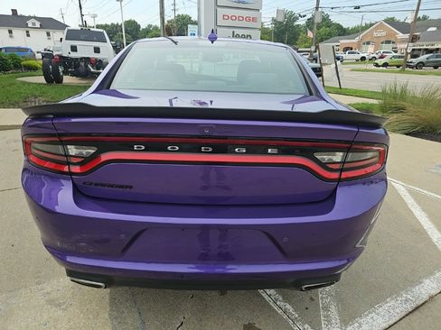 Certified 2018 Dodge Charger GT w/ Blacktop Package AWD/4WD image 15