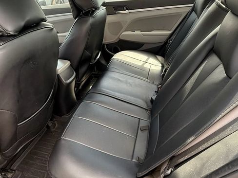Used 2019 Hyundai Elantra SEL FWD image 6