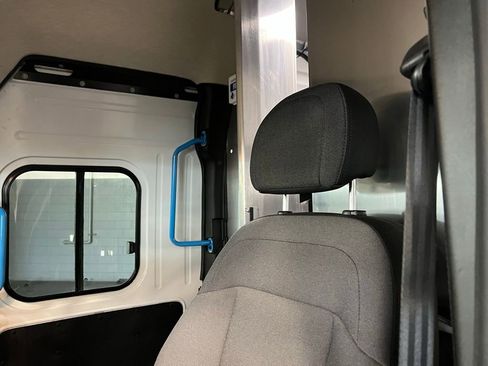 Used 2024 RAM ProMaster 3500 w/ Delivery Van Package image 23