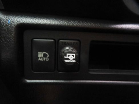 Used 2018 Toyota Sequoia TRD Sport AWD/4WD image 44