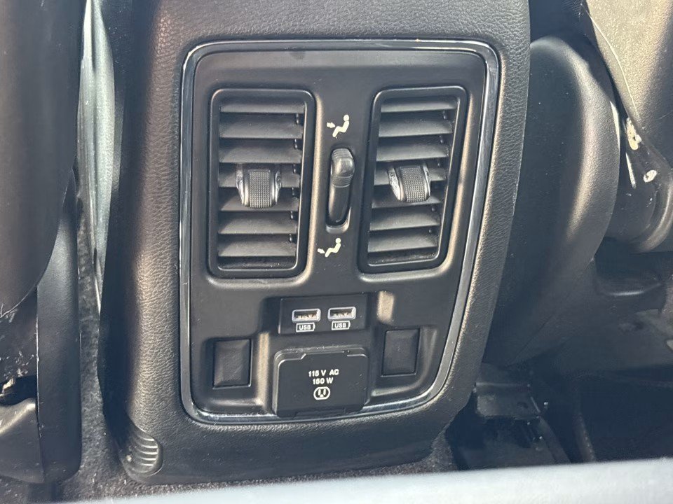 Used 2021 Jeep Grand Cherokee Limited RWD image 26