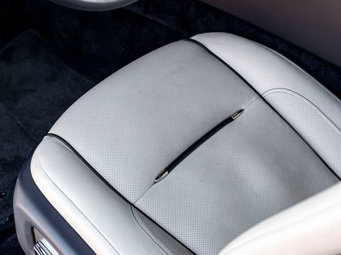Certified 2016 Rolls-Royce Dawn RWD image 25