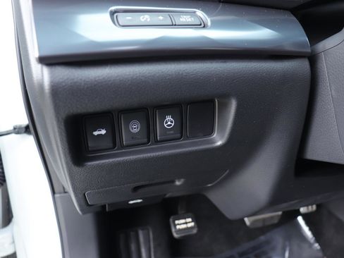 Used 2019 Nissan Maxima SR w/ Premium Package image 26