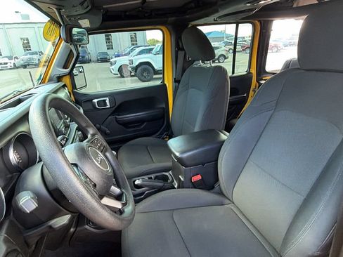 Used 2018 Jeep Wrangler Unlimited Sport AWD/4WD image 21