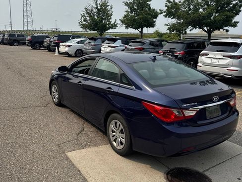 Used 2012 Hyundai Sonata GLS FWD image 2