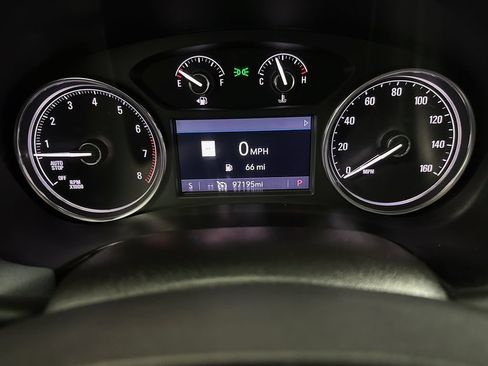 Used 2021 Buick Enclave Essence w/ Sound and Sites Package AWD/4WD image 27
