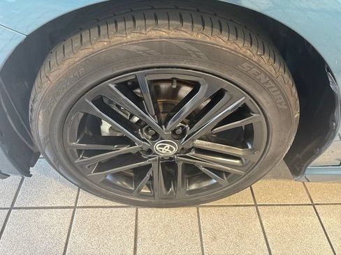 Used 2025 Toyota Camry LE FWD image 5