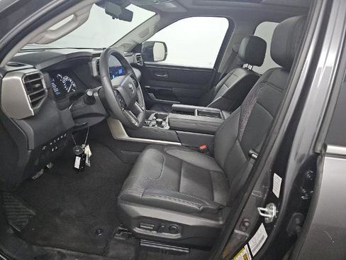 Used 2022 Toyota Tundra Limited w/ TRD Off-Road Package AWD/4WD image 7
