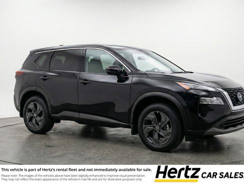 Used 2025 Nissan Rogue SV FWD image 1