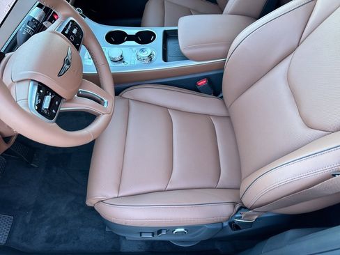 New 2026 Genesis GV70 2.5T Advanced image 15