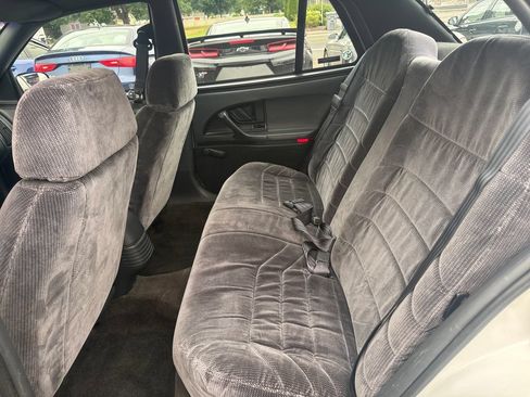 Used 1995 Buick Skylark Custom FWD image 23