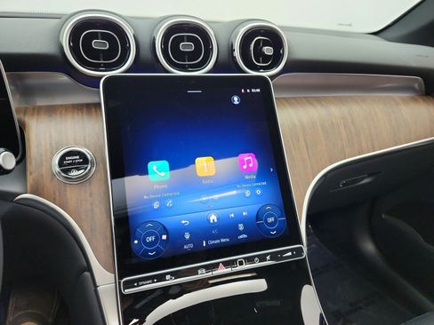 Certified 2026 Mercedes-Benz GLC 300 image 9