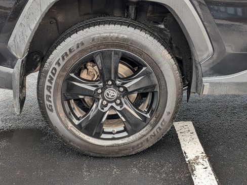 Used 2025 Toyota RAV4 XLE image 11