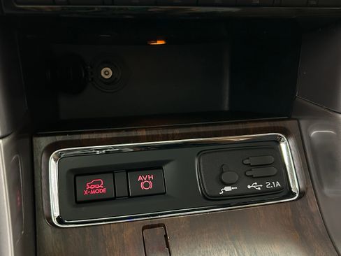 Used 2022 Subaru Ascent Touring AWD/4WD image 11