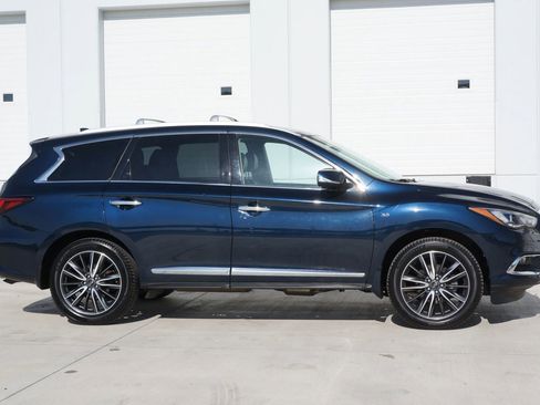 Used 2020 INFINITI QX60 Luxe w/ Sensory Package AWD/4WD image 12