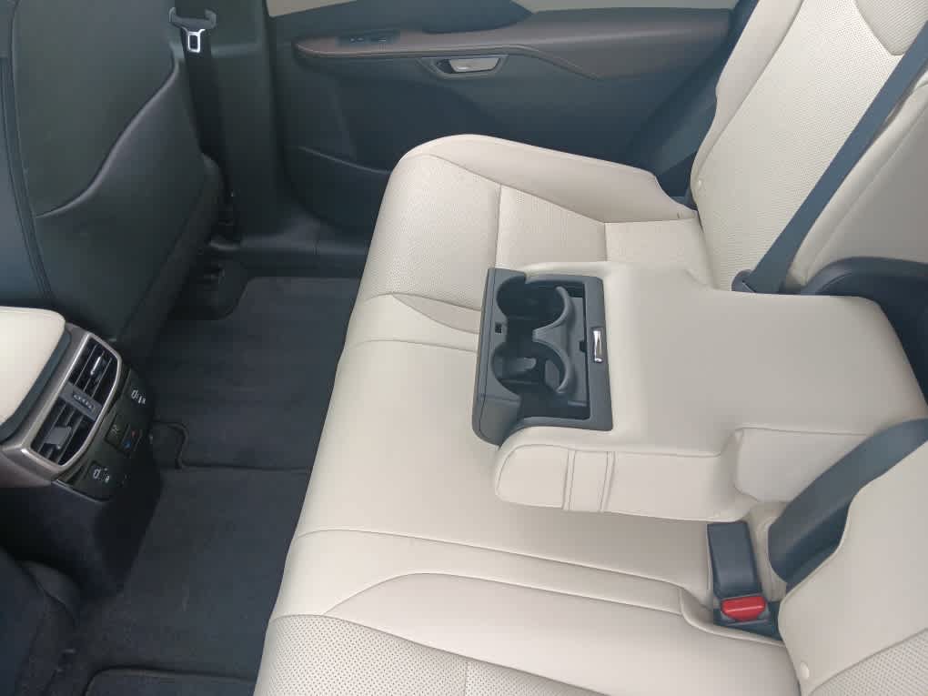 Used 2024 Lexus RX 350 Premium w/ Accessory Package (Z1) AWD/4WD image 17
