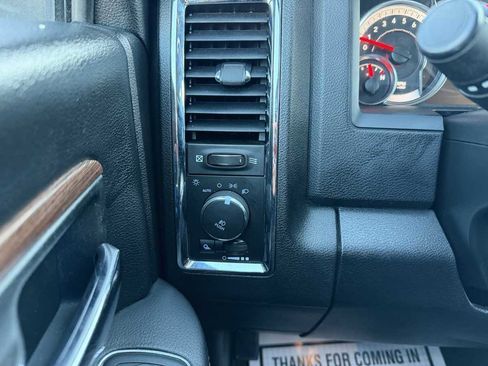 Used 2018 RAM 1500 Laramie w/ Convenience Group image 25