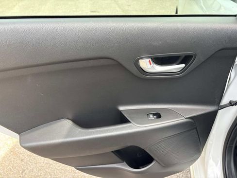 Used 2021 Kia Rio S FWD image 17