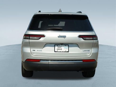 Used 2022 Jeep Grand Cherokee L Limited image 8