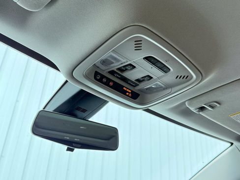 Used 2021 Chevrolet Traverse Premier w/ LPO, Floor Liner Package AWD/4WD image 28
