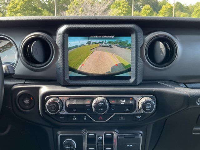 Used 2022 Jeep Wrangler Unlimited Sport AWD/4WD image 19