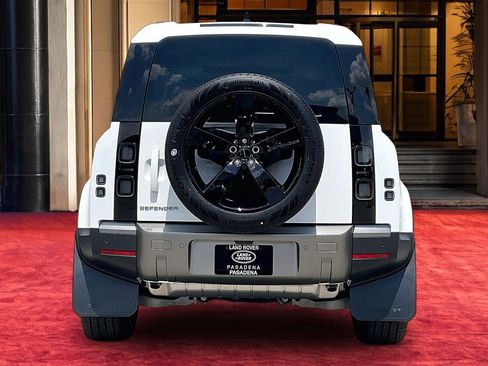 New 2026 Land Rover Defender 110 S AWD/4WD image 5