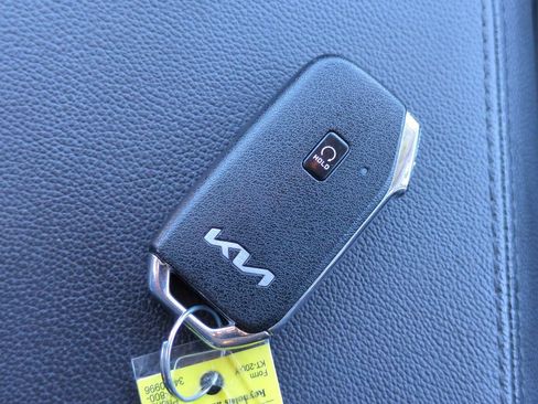 Used 2024 Kia Sportage EX FWD image 24