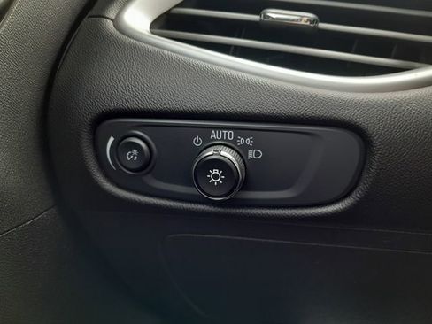 Used 2024 Chevrolet Malibu LT FWD image 18