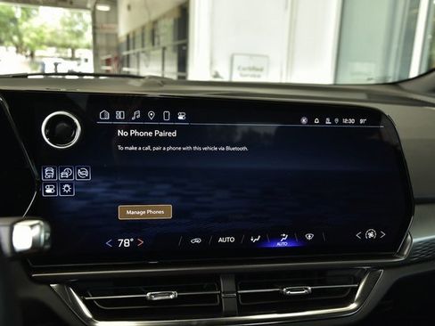 Used 2025 Chevrolet Equinox EV LT image 29