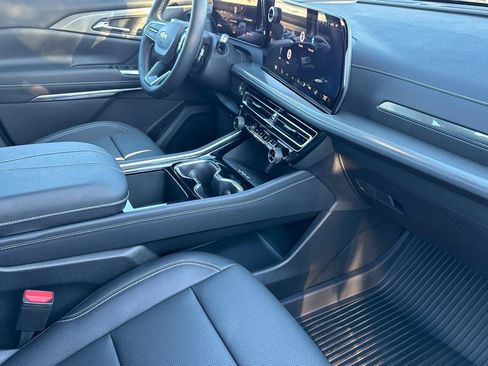 New 2026 Chevrolet Traverse LT w/ Driver Confidence Package image 22