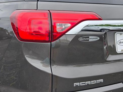 Used 2019 GMC Acadia Denali w/ Technology Package FWD image 7
