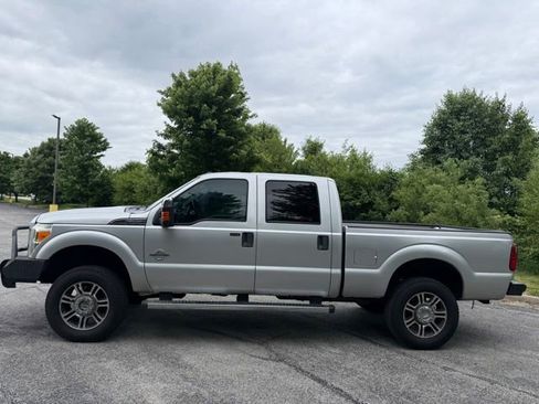 Used 2011 Ford F250 XLT w/ XLT Premium Pkg AWD/4WD image 6