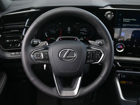 Used 2026 Lexus TX 350 FWD w/ Technology Package image 17