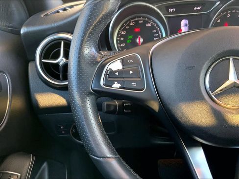 Used 2019 Mercedes-Benz GLA 250 4MATIC image 21