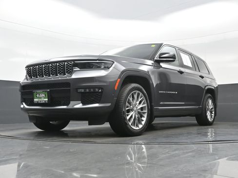 Used 2025 Jeep Grand Cherokee L Summit w/ MOPAR Finishing Package AWD/4WD image 32