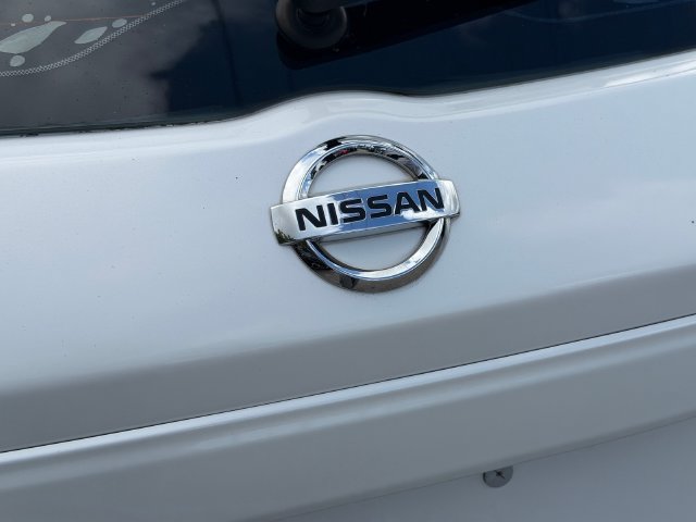 Used 2019 Nissan Kicks SV FWD image 13