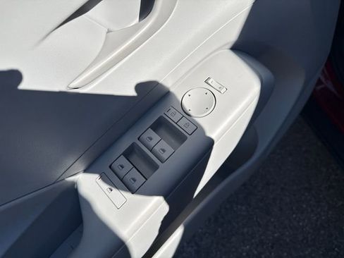 Certified 2026 Hyundai Kona SE FWD image 11