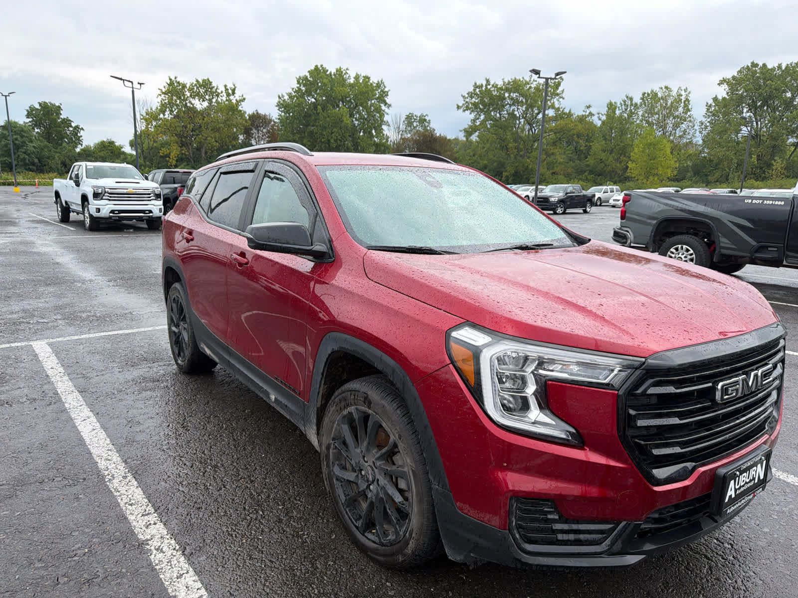 Used 2023 GMC Terrain SLE w/ Driver Convenience Package AWD/4WD image 17
