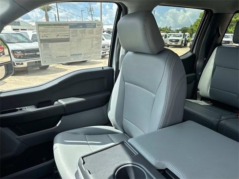 New 2025 Ford F350 XL w/ XL Chrome Package image 14