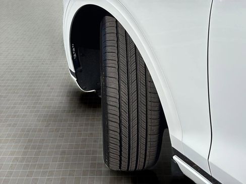 Certified 2026 Genesis GV70 2.5T image 11