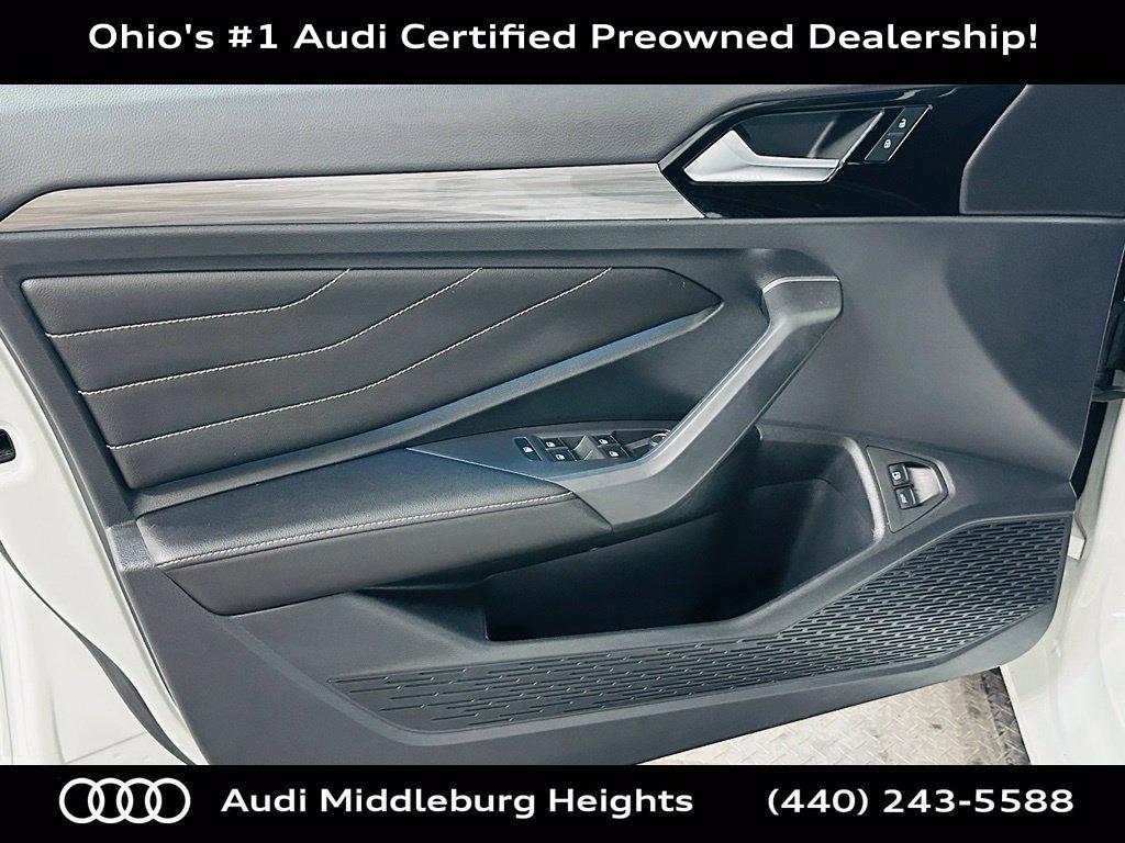 Used 2022 Volkswagen Jetta SEL FWD image 28
