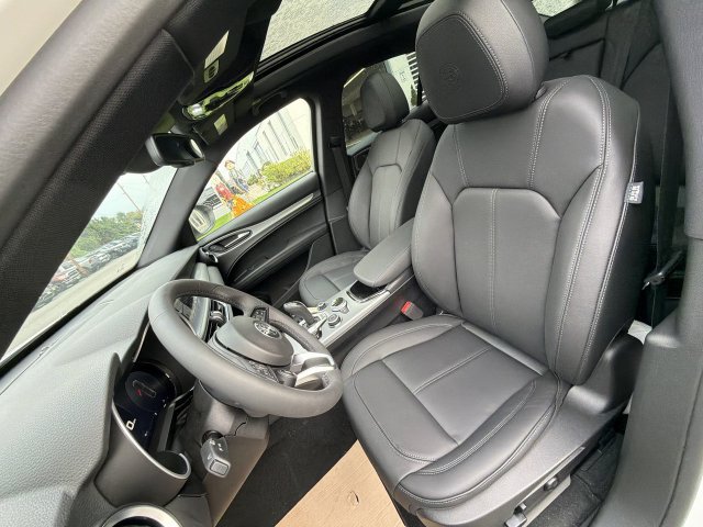 New 2026 Alfa Romeo Stelvio Sprint w/ Convenience Package AWD/4WD image 11